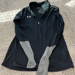 Underarmour quarter zip light long sleeve shirt